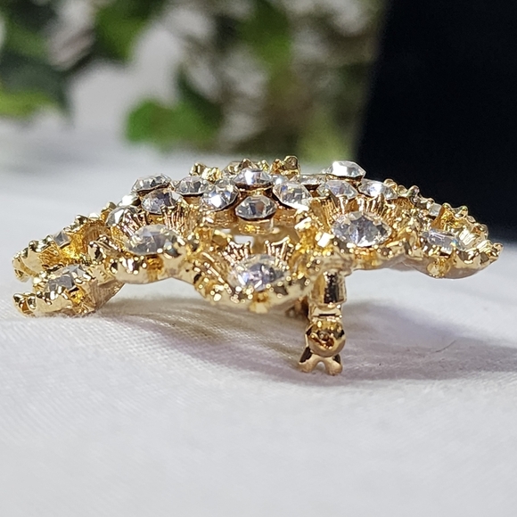 Gold and Clear Crystal Dome Pin Brooch New - Picture 4 of 7